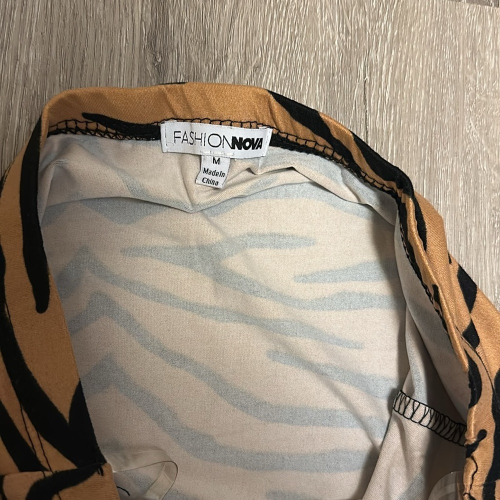 Fashion nova wild affair dress sz medium - Picture 6 of 7